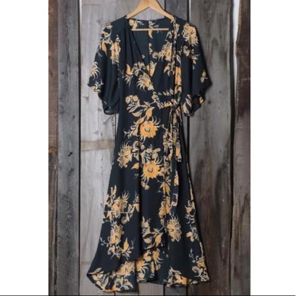 Cupshe Floral Wrap Kimono Cover Up Bad Moon Dress - Picture 2 of 8